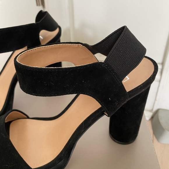 New in Box Franco Sarto Black Suede Platform Heeled Sandal - Picture 7 of 8